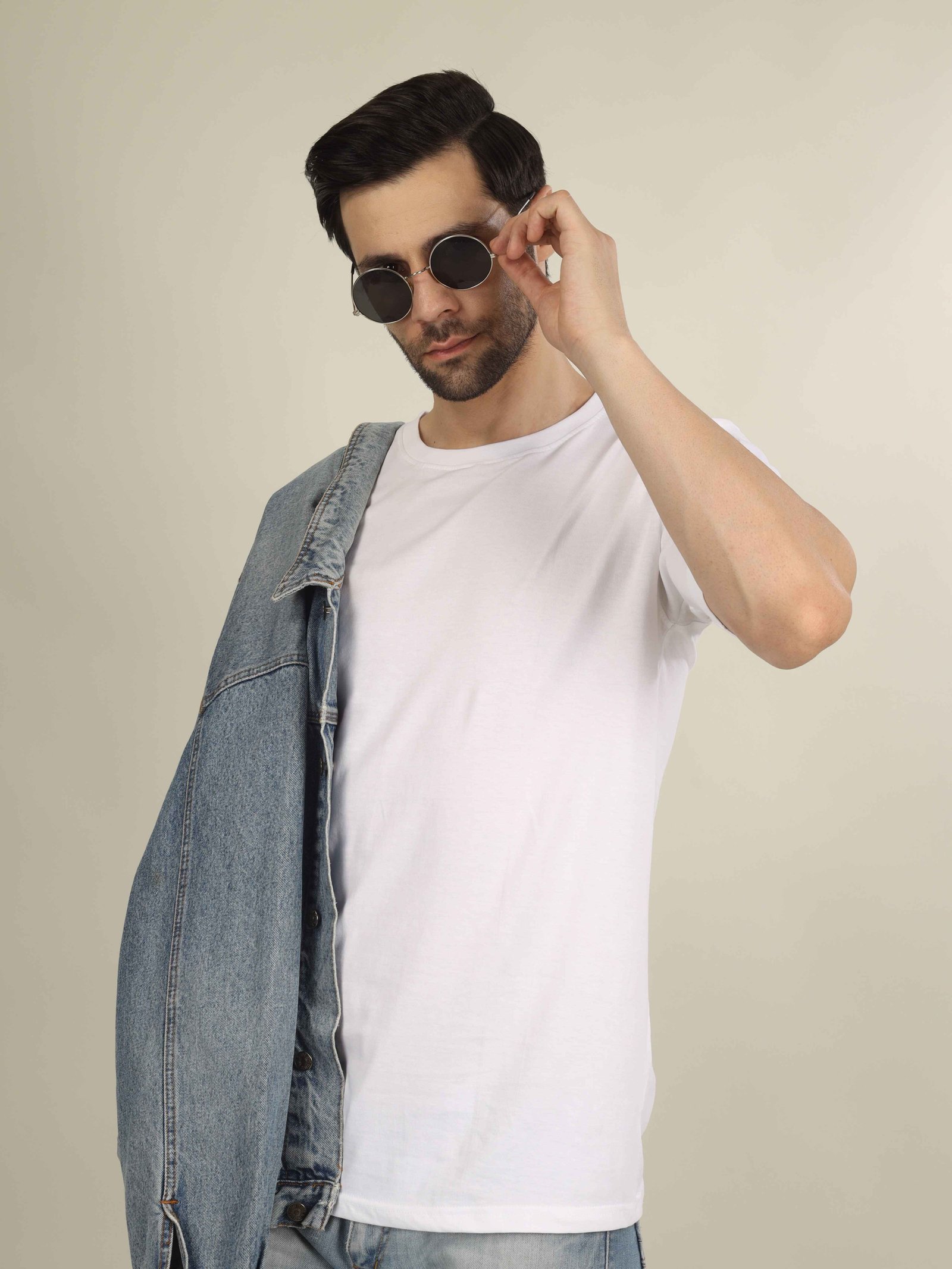 Regular Half Sleeve Plain T-Shirt (White)